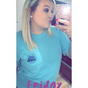 Meet your Posher, Macie